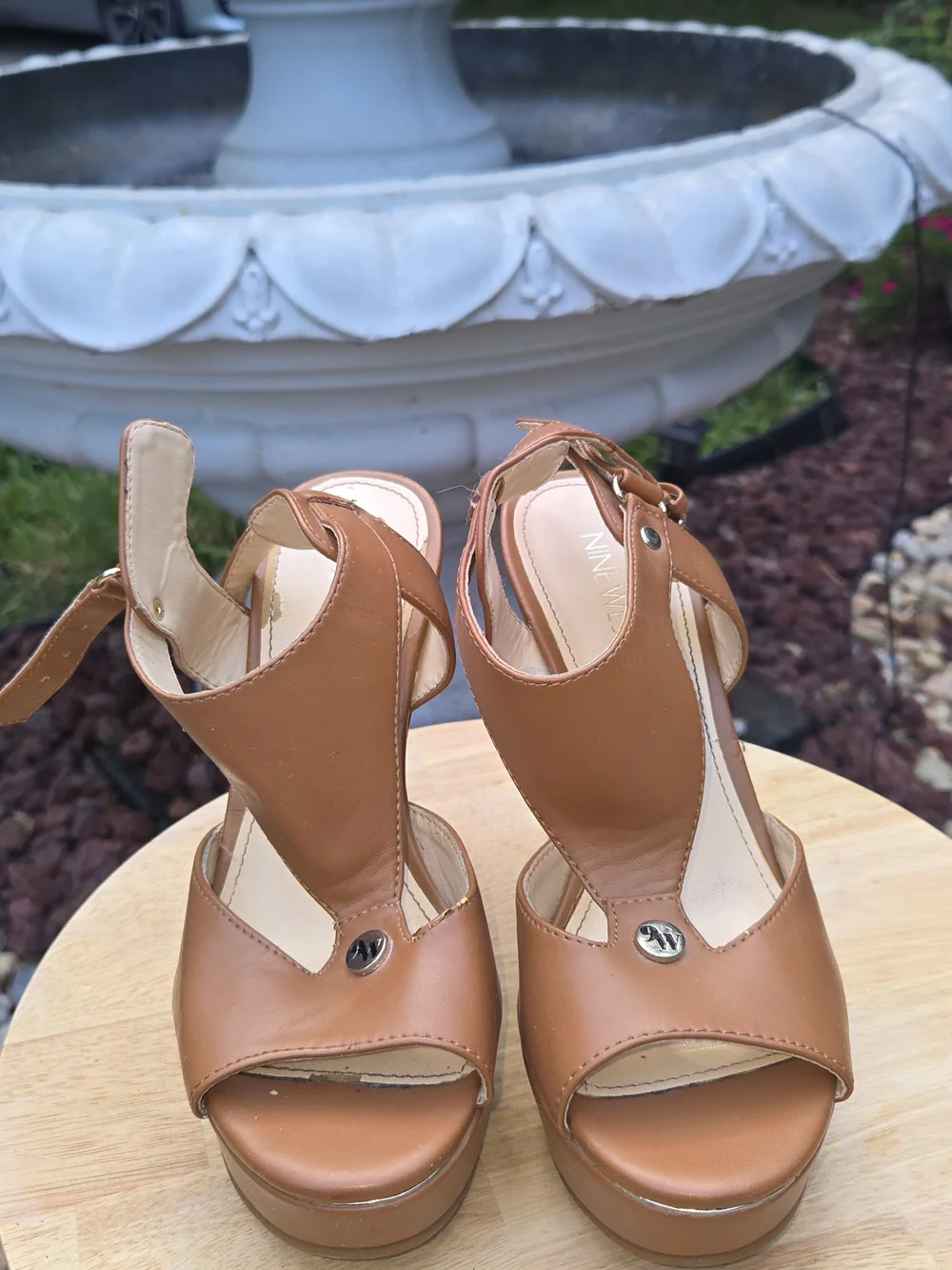 Nine West Tan Leather Platform T-Strap Heels